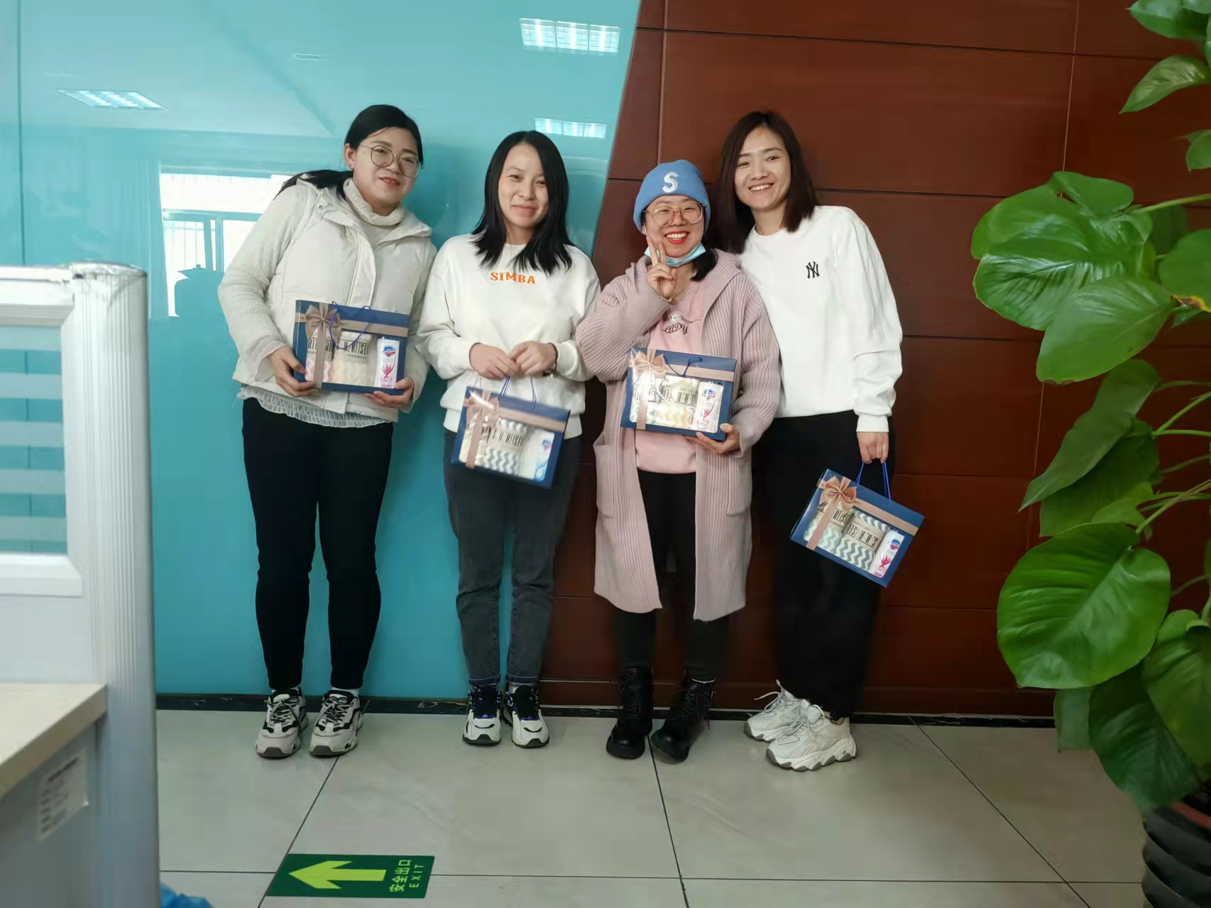 1646959541964342.png 图片1.png